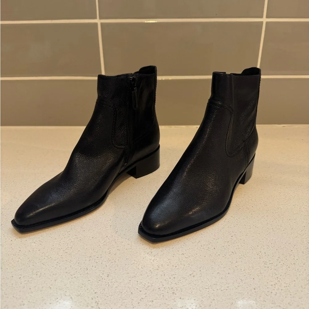 NEW Cole Haan Black Leather Ankle Booties – Women’s Classic Heeled Fashion Boots - Picture 4 of 8